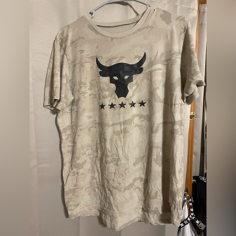 UA tshirt